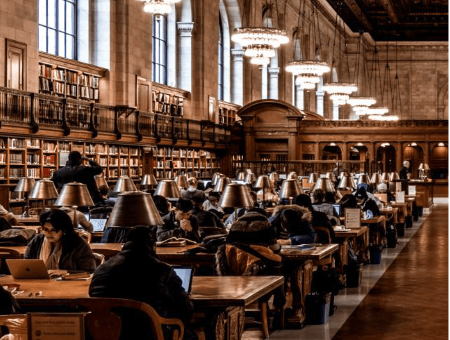 A struggle to get past the first chapter: Are university students really forgetting how to read? 